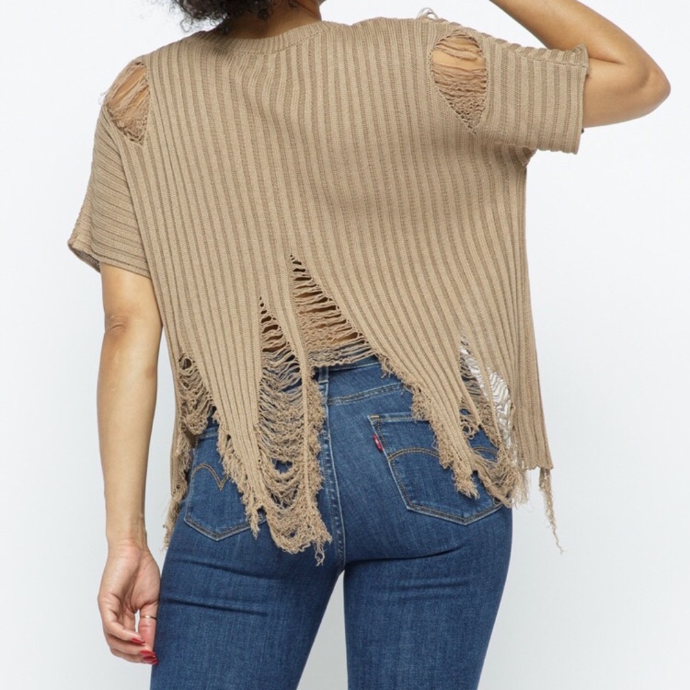 Cropped Distressed Sweater - Picture 5 of 9
